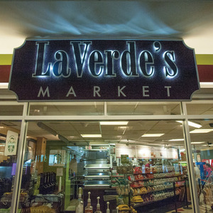 LaVerde's Market, the largest and best known convenience store on campus, will no longer provide 24-hour service starting Sept. 7